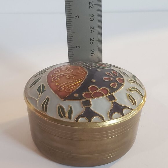Vintage Enamel Trinket Box Round Brass w/ Lid Painted Owl Design Made in Taiwan - Picture 9 of 9